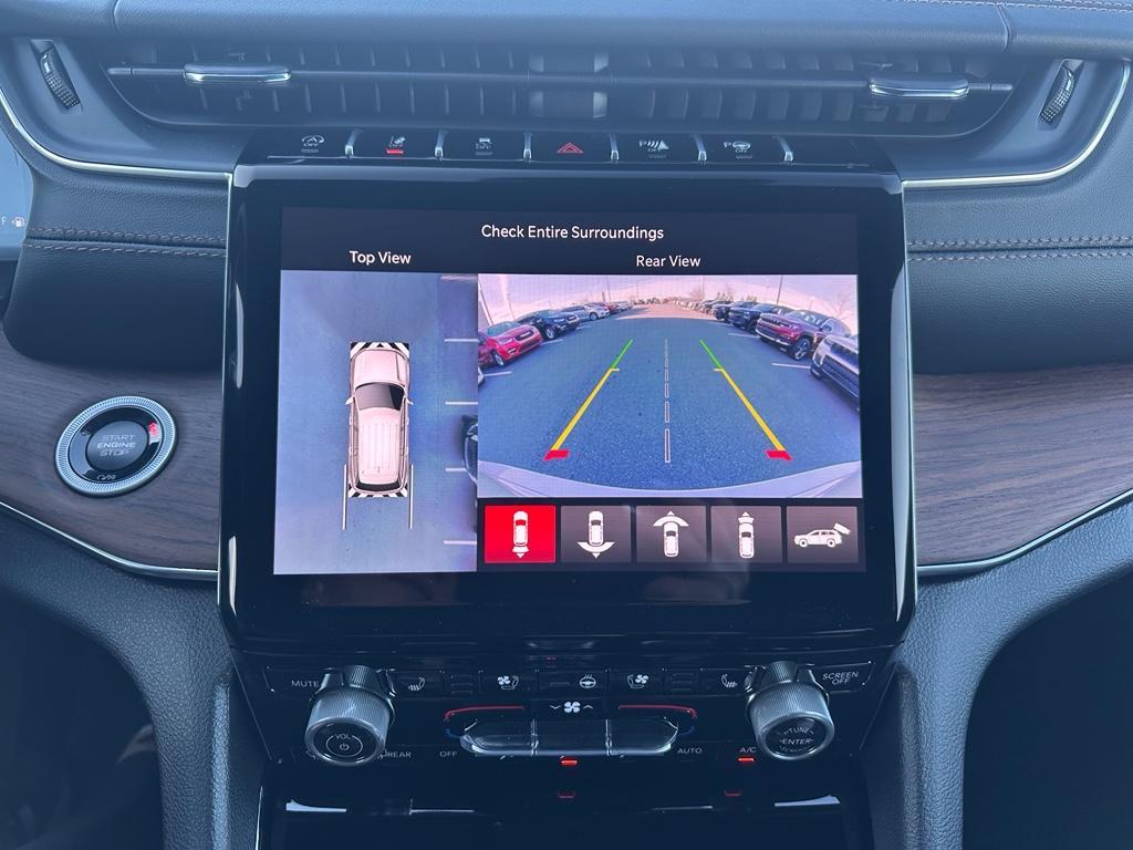 new 2025 Jeep Grand Cherokee car, priced at $61,830