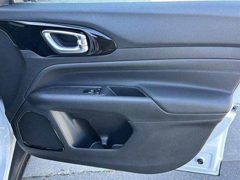 new 2026 Jeep Compass car, priced at $31,590