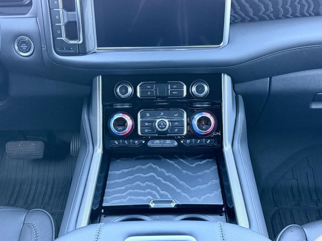 used 2024 GMC Yukon XL car, priced at $85,900