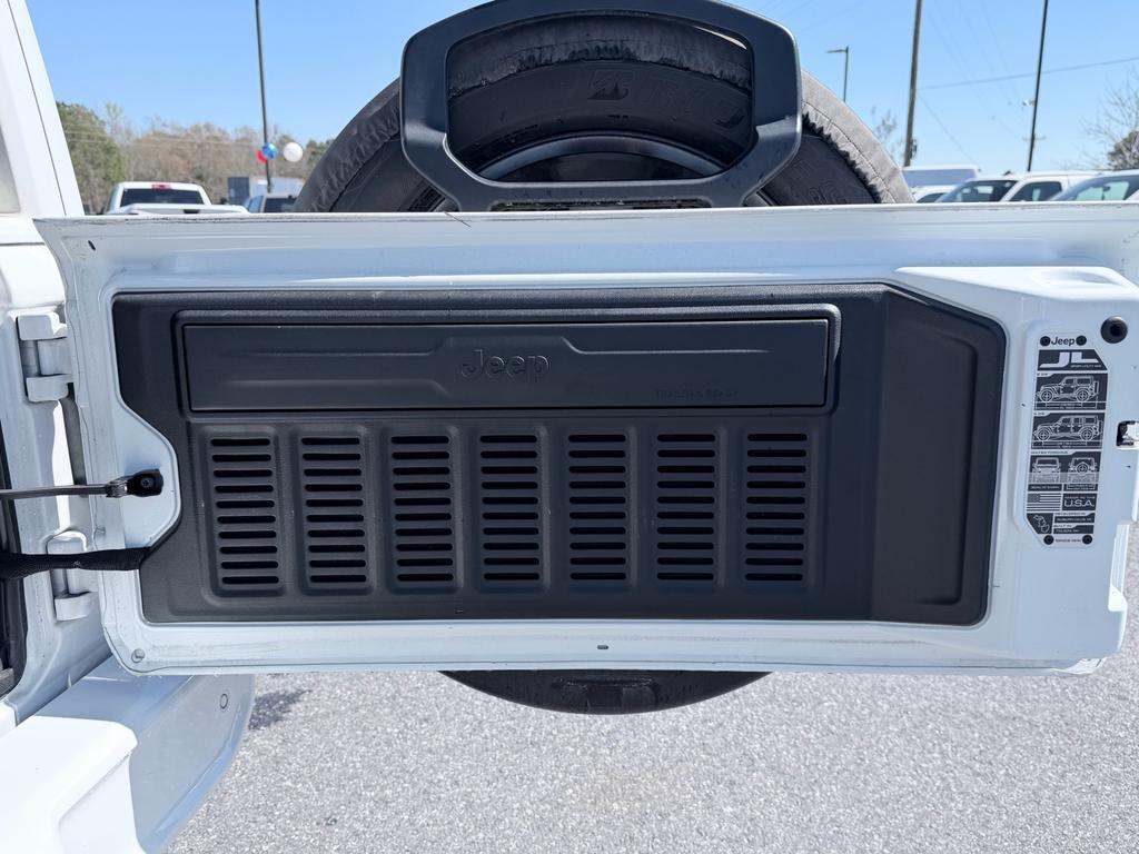 used 2021 Jeep Wrangler Unlimited car, priced at $32,500