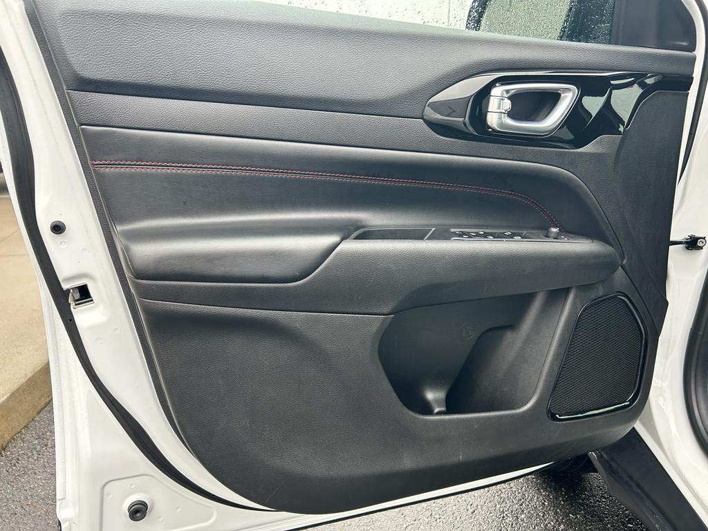 used 2024 Jeep Compass car, priced at $26,900