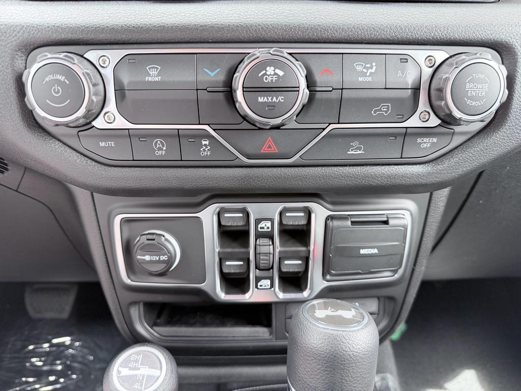 new 2026 Jeep Wrangler car, priced at $44,213