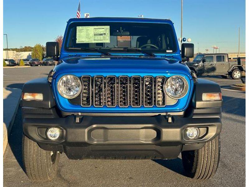 new 2026 Jeep Wrangler car, priced at $37,807