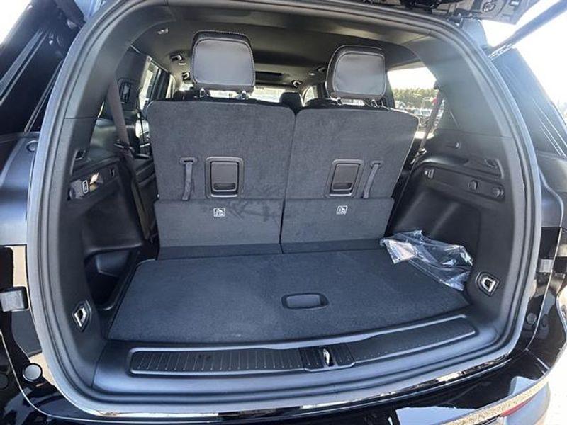 new 2025 Jeep Grand Cherokee L car, priced at $42,943