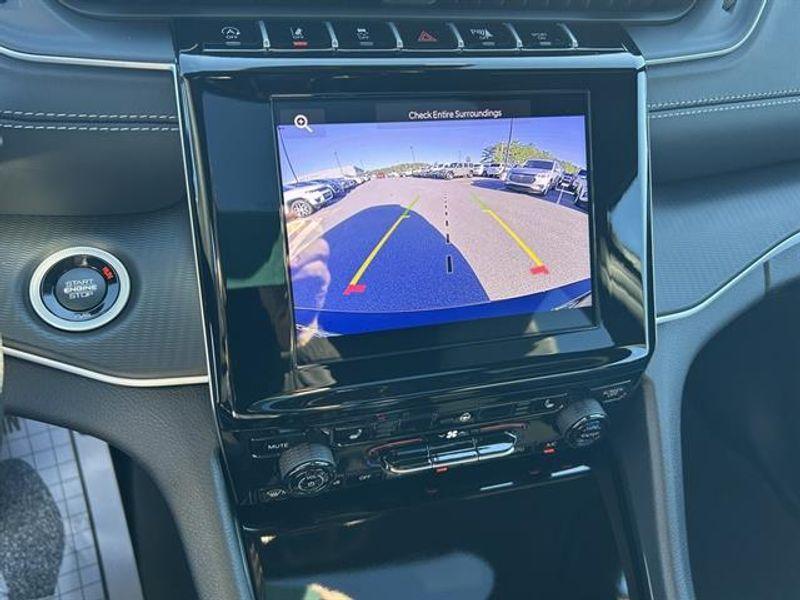 new 2025 Jeep Grand Cherokee L car, priced at $42,943