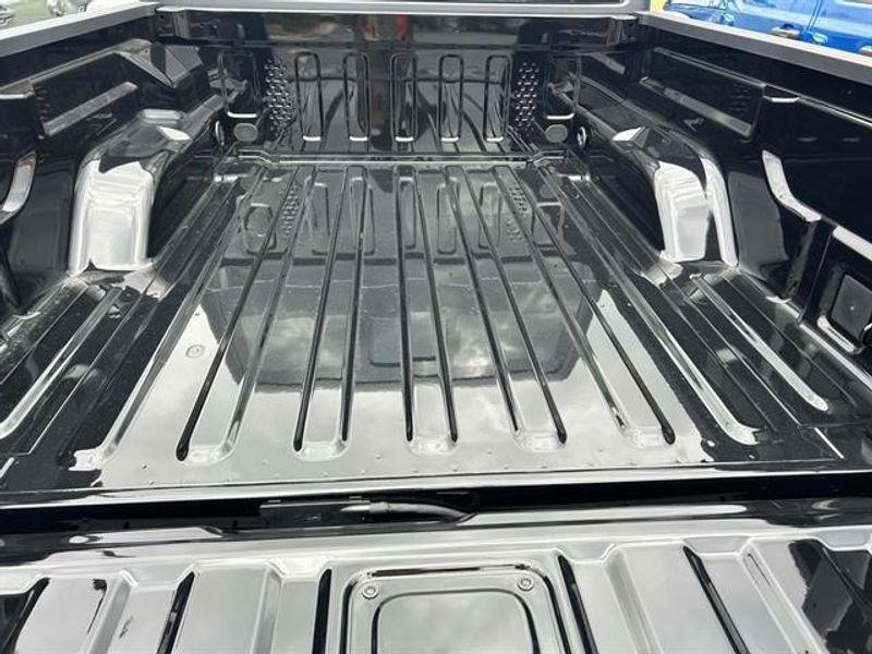 new 2025 Jeep Gladiator car, priced at $39,904