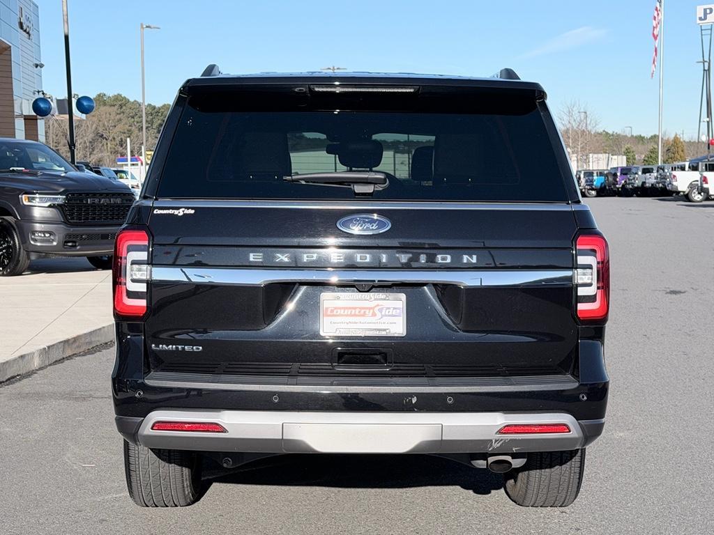 used 2024 Ford Expedition car, priced at $46,900