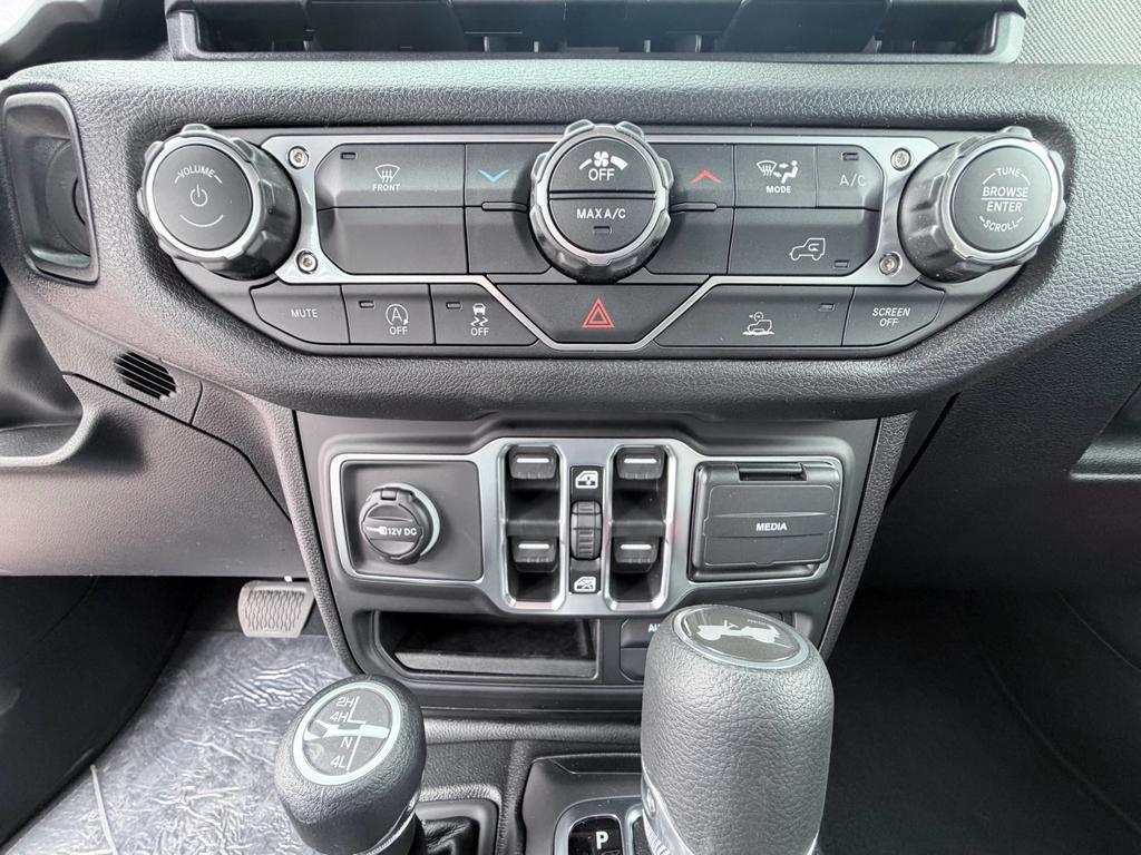 new 2026 Jeep Wrangler car, priced at $42,213