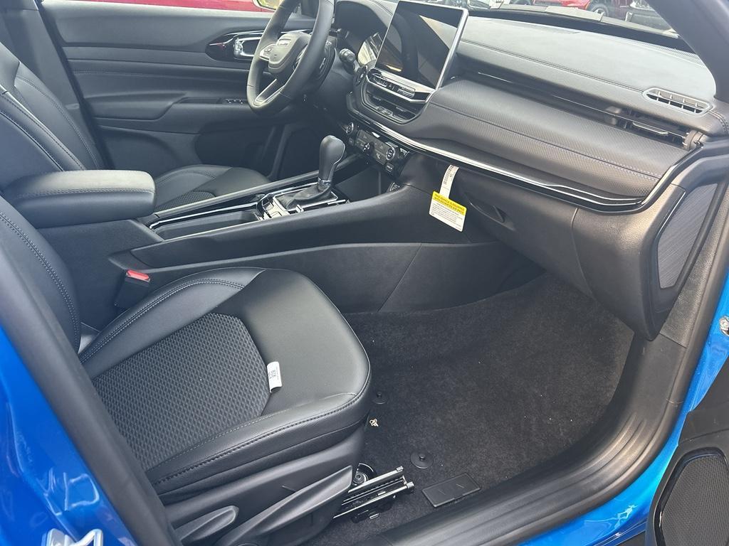 new 2026 Jeep Compass car, priced at $29,985