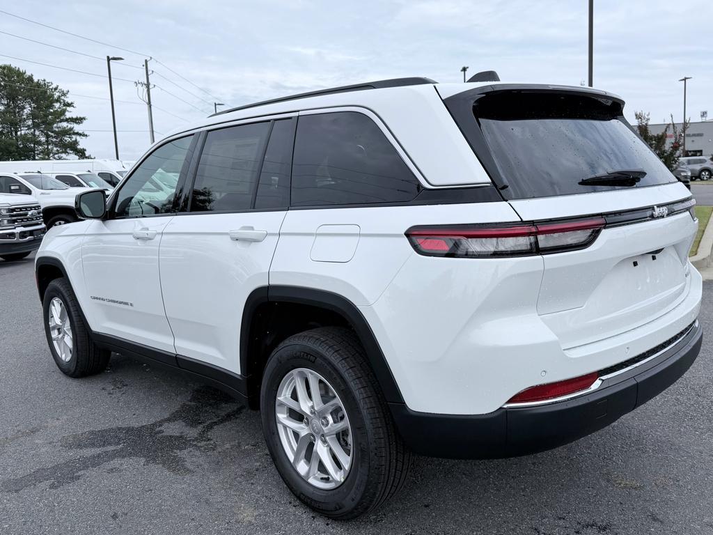 new 2026 Jeep Grand Cherokee car, priced at $34,943