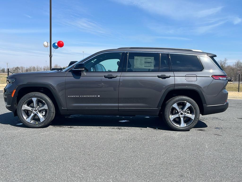 new 2025 Jeep Grand Cherokee L car, priced at $44,511