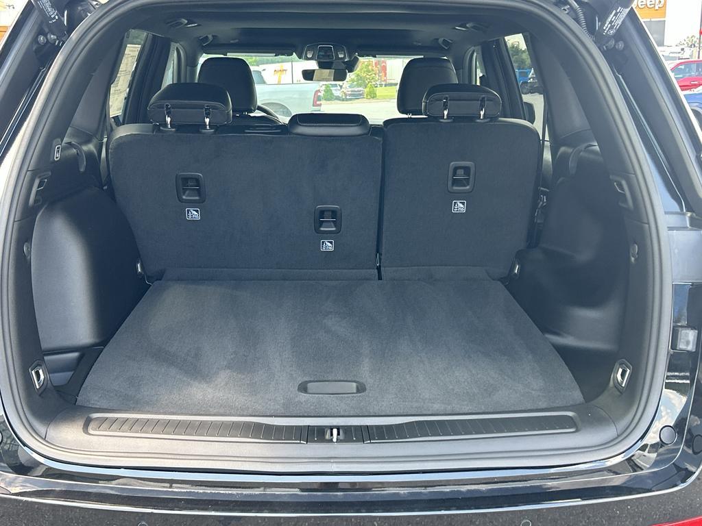 new 2025 Jeep Grand Cherokee car, priced at $38,034