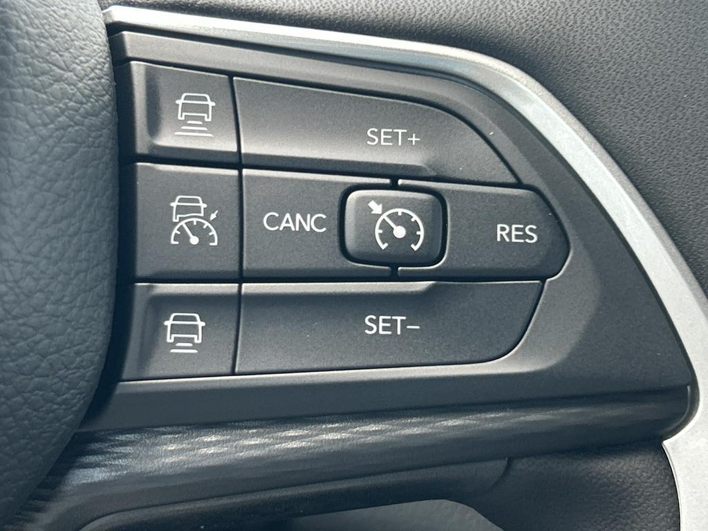 new 2025 Jeep Grand Cherokee car, priced at $38,034