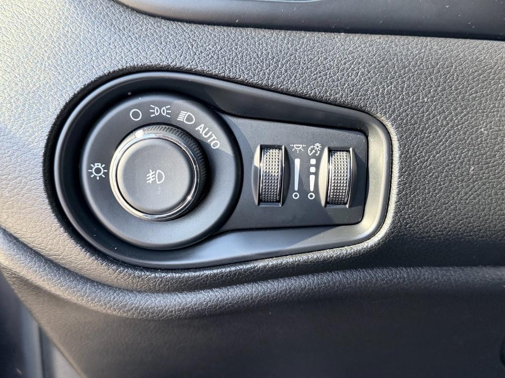 used 2018 Jeep Renegade car, priced at $12,800