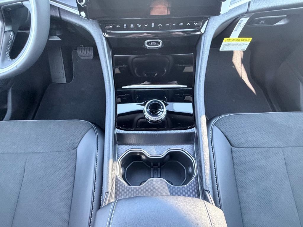 new 2026 Jeep Grand Cherokee car, priced at $46,525