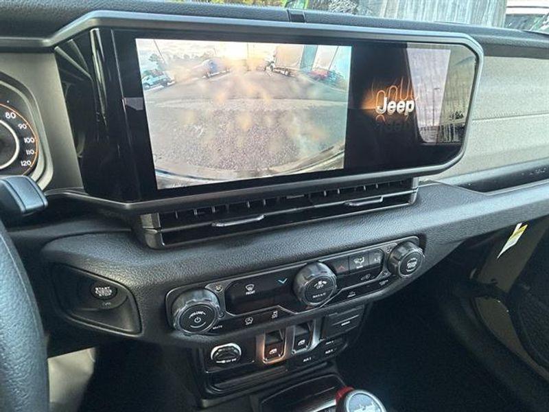 new 2026 Jeep Wrangler car, priced at $41,370