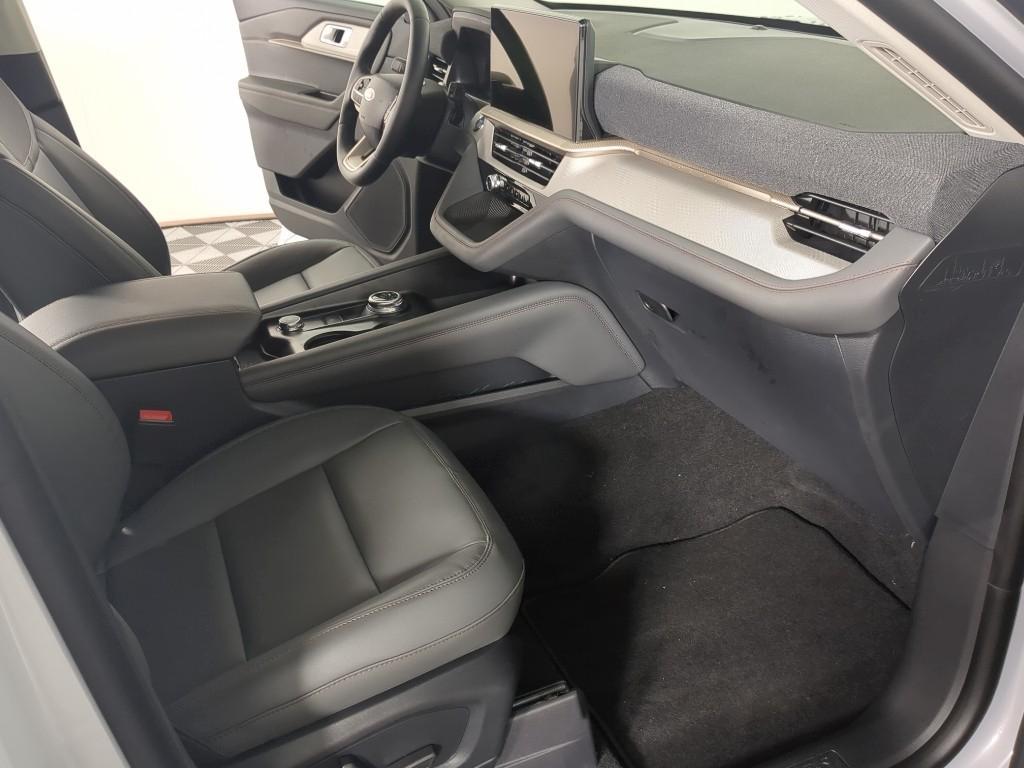 new 2026 Ford Explorer car, priced at $48,676