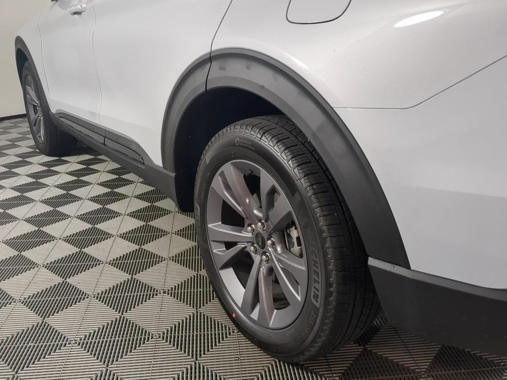 new 2026 Ford Explorer car, priced at $48,676