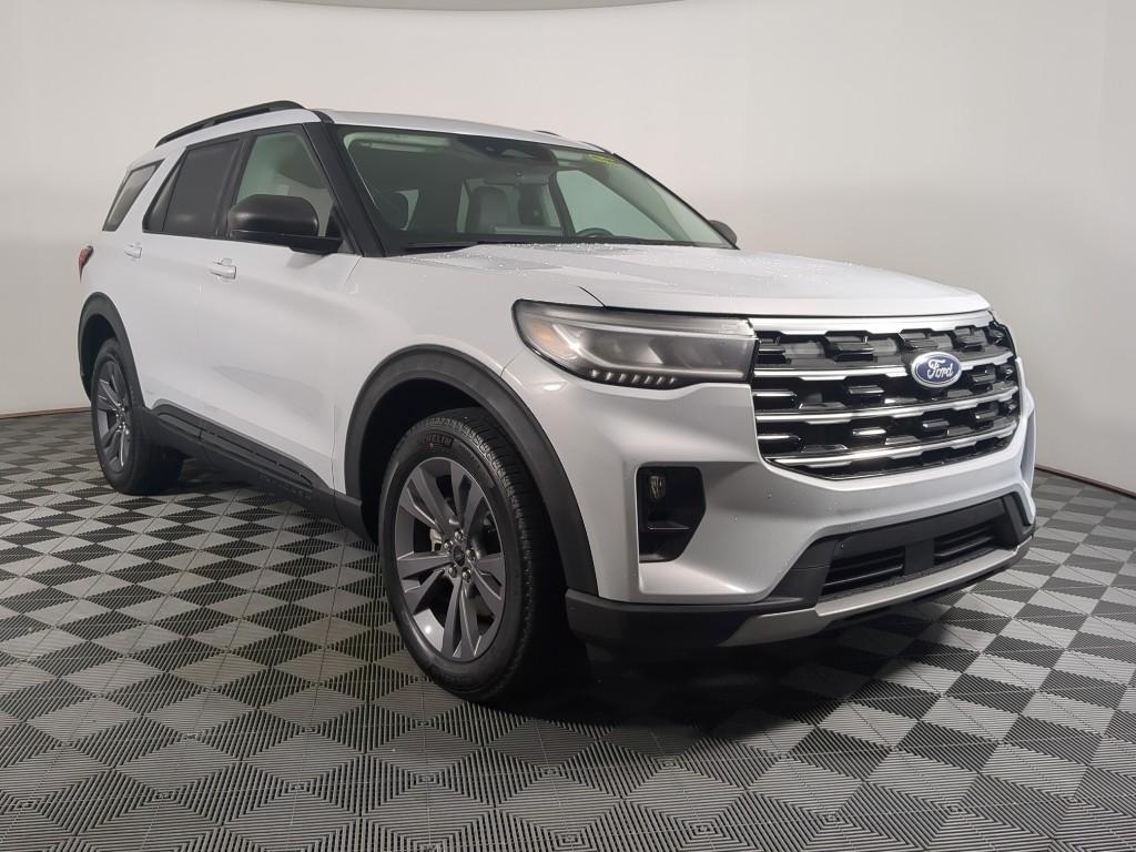 new 2026 Ford Explorer car, priced at $48,676