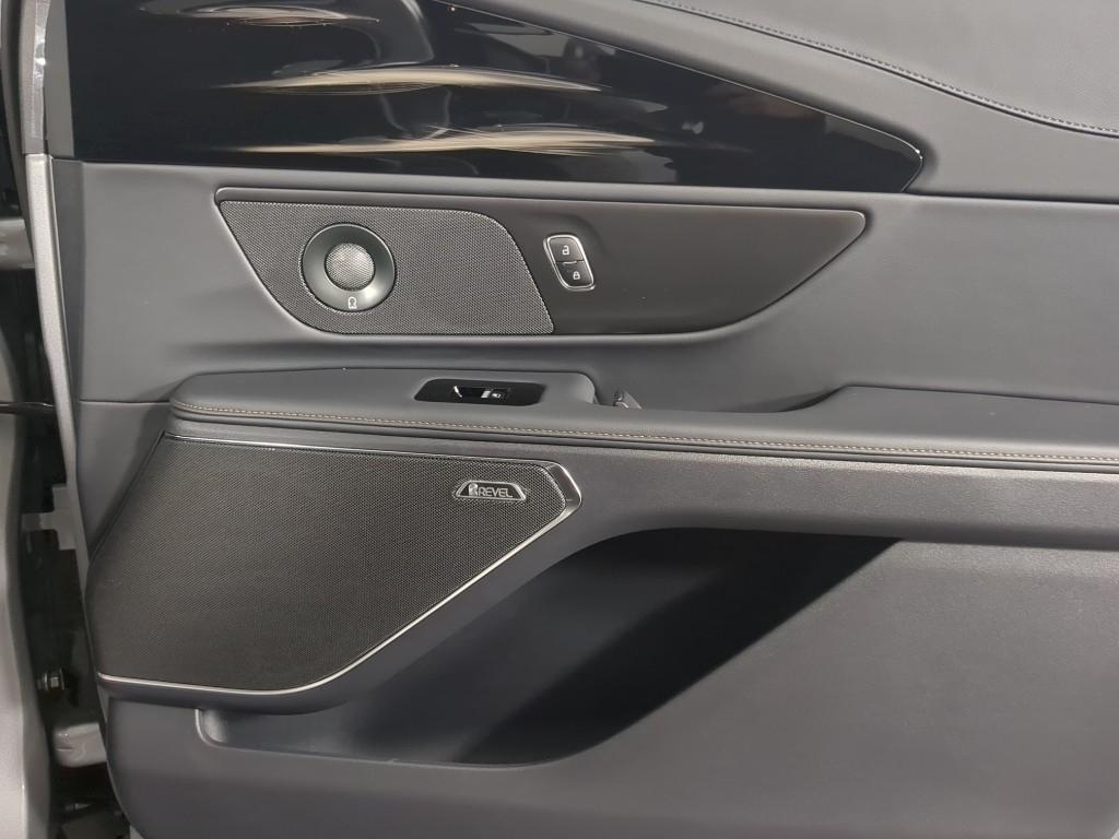 new 2026 Lincoln Nautilus car, priced at $65,440