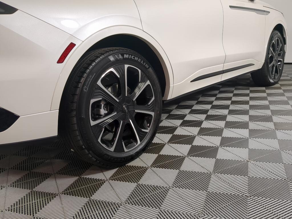 new 2026 Lincoln Nautilus car, priced at $75,045