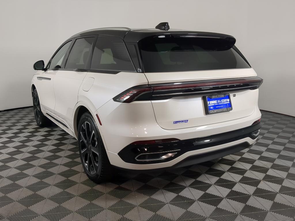 new 2026 Lincoln Nautilus car, priced at $75,045