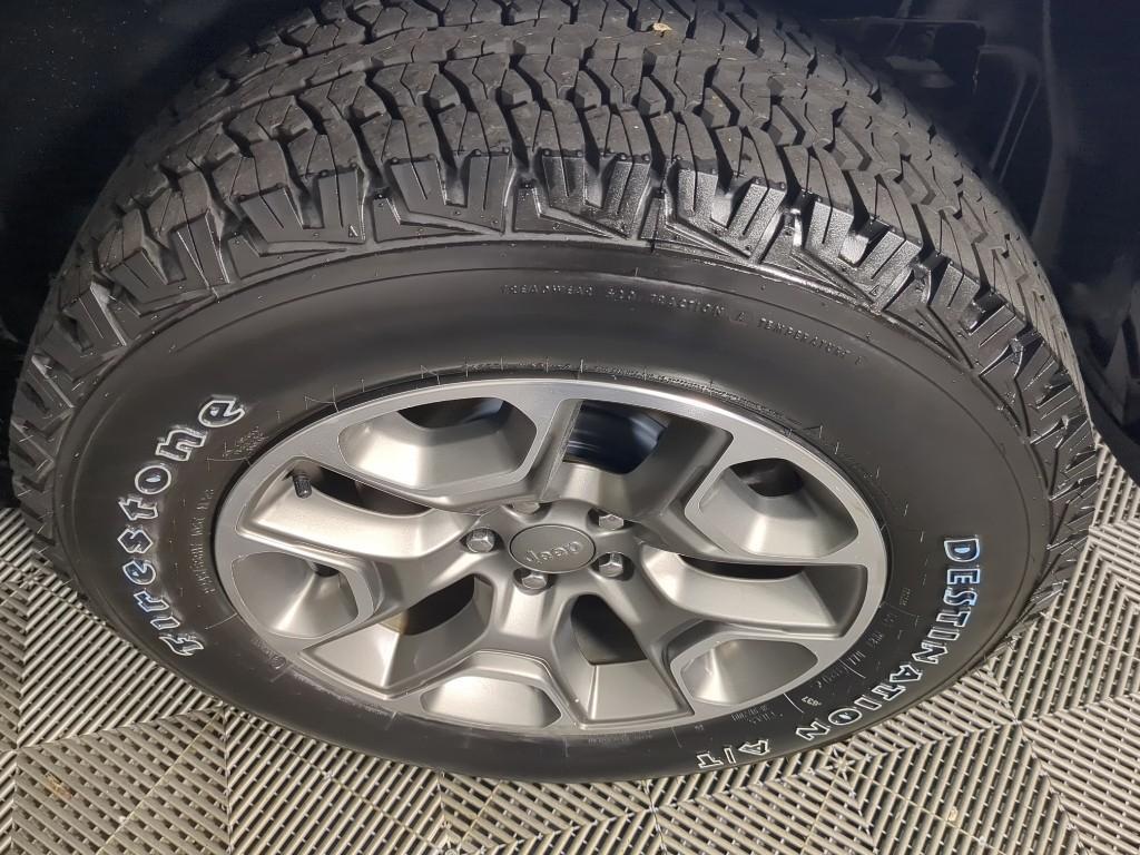 used 2020 Jeep Cherokee car, priced at $19,969