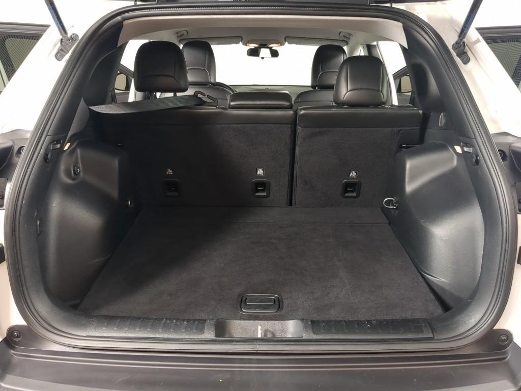 used 2020 Jeep Cherokee car, priced at $19,969