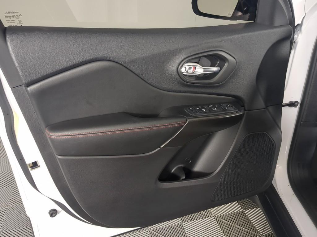 used 2020 Jeep Cherokee car, priced at $19,969