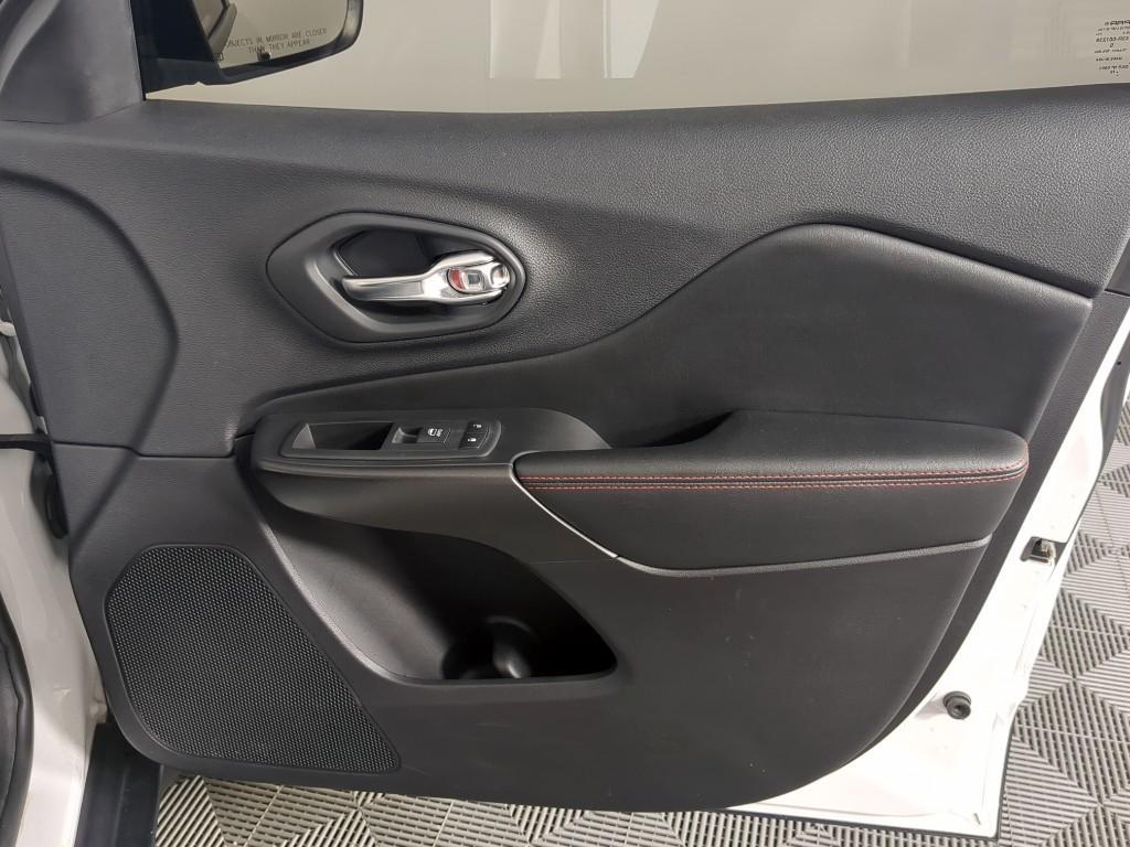 used 2020 Jeep Cherokee car, priced at $19,969