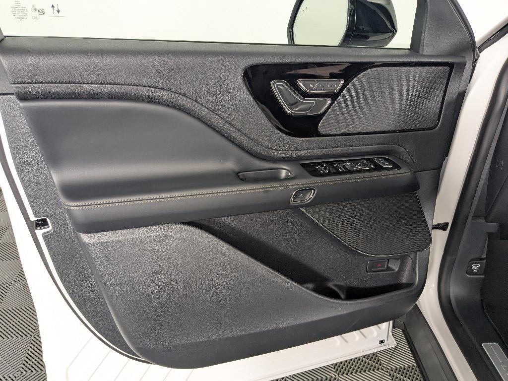 new 2026 Lincoln Aviator car, priced at $65,585