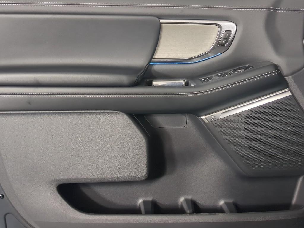 new 2026 Ford Expedition car, priced at $81,720