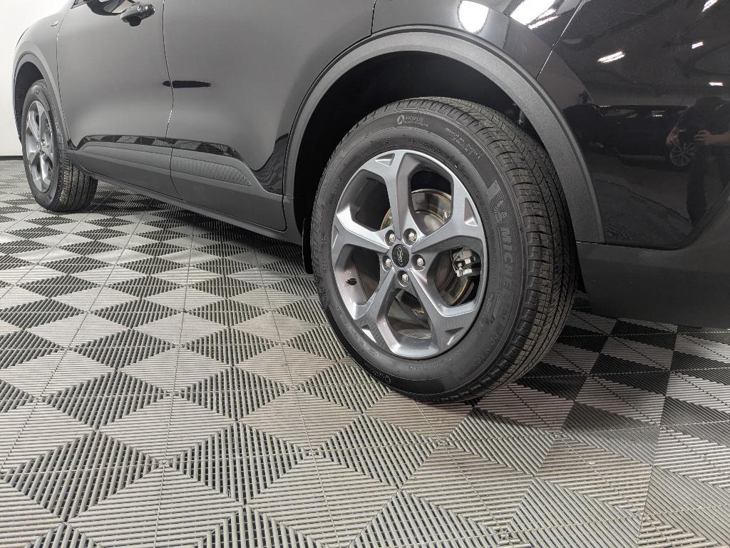 used 2025 Ford Escape car, priced at $29,990