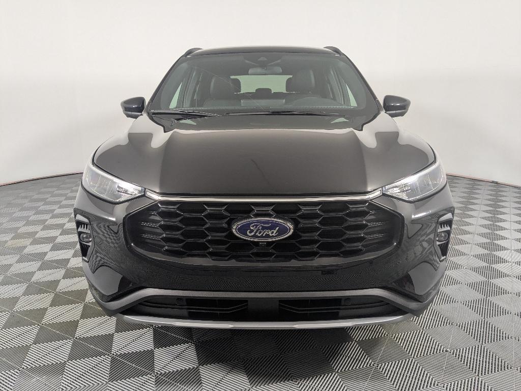 used 2025 Ford Escape car, priced at $29,990