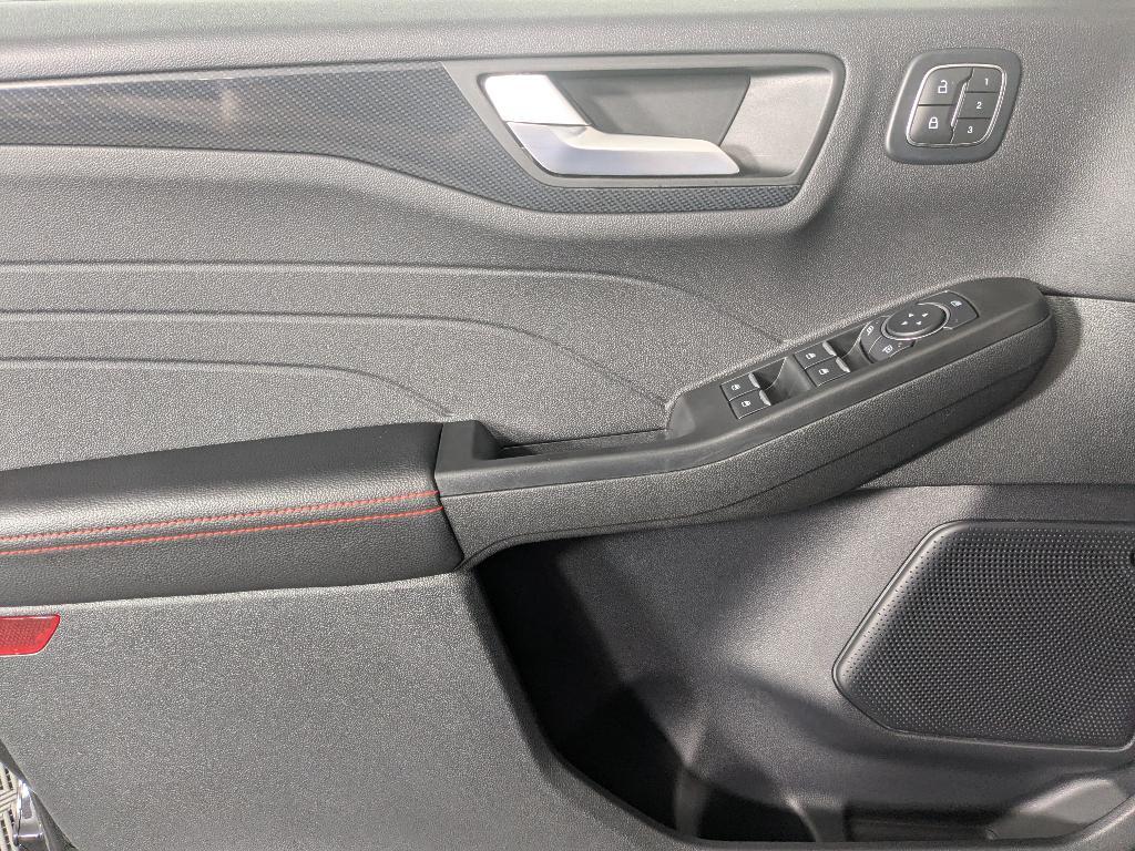 used 2025 Ford Escape car, priced at $29,990