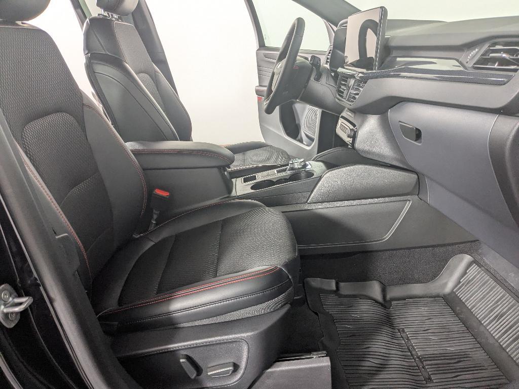 used 2025 Ford Escape car, priced at $29,990