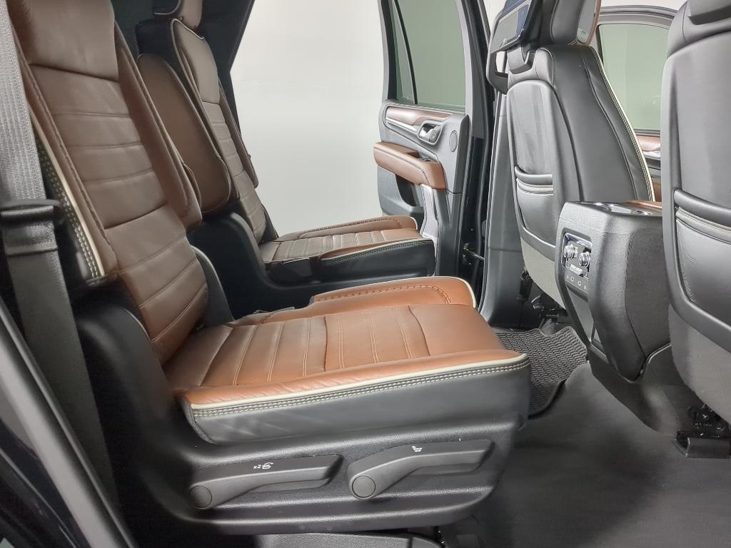 used 2023 GMC Yukon car, priced at $61,969