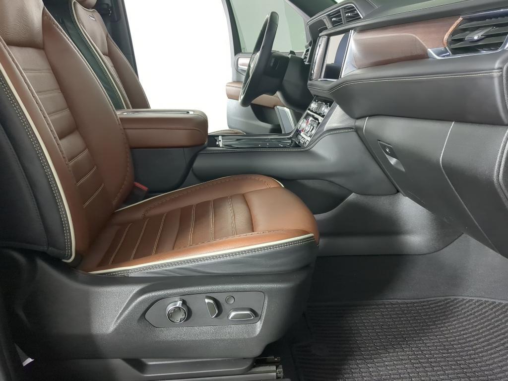 used 2023 GMC Yukon car, priced at $61,969