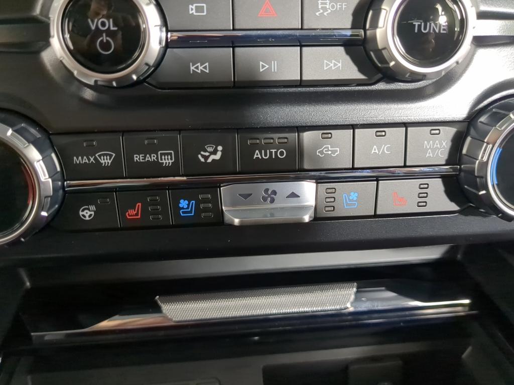 new 2025 Ford F-250 car, priced at $75,969