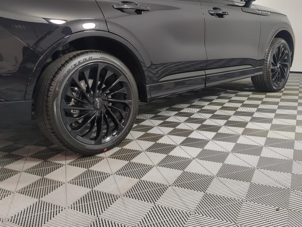 new 2026 Lincoln Aviator car, priced at $81,800