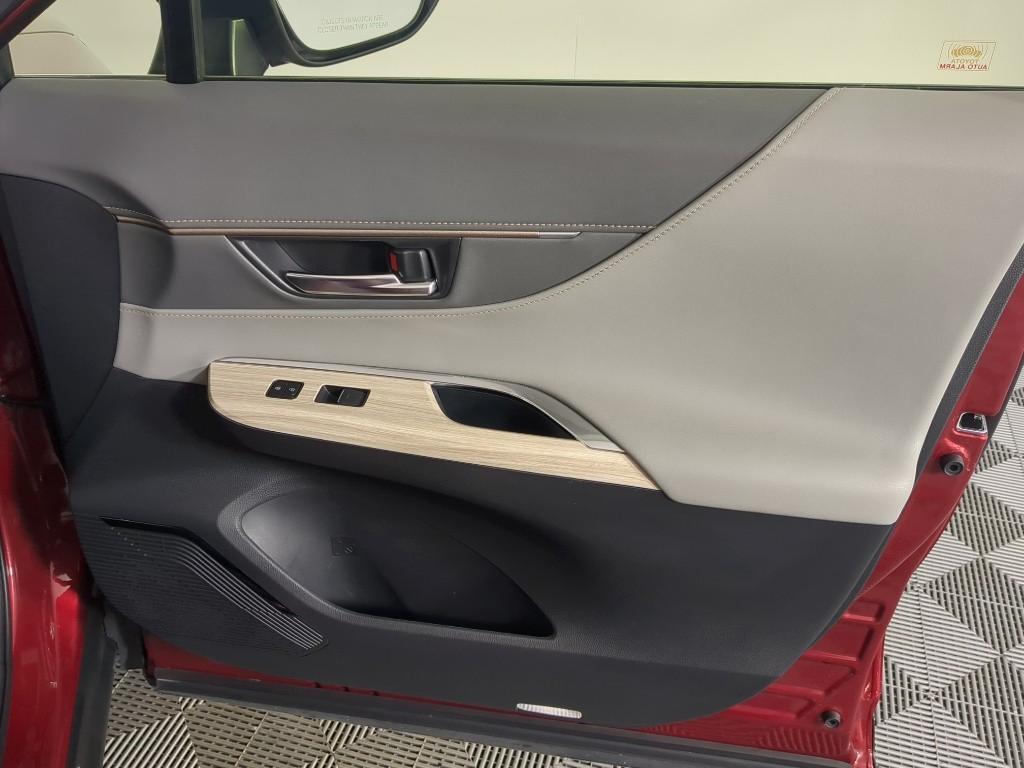 used 2021 Toyota Venza car, priced at $26,969