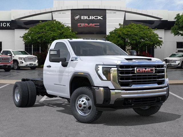 new 2025 GMC Sierra 3500 car, priced at $51,031