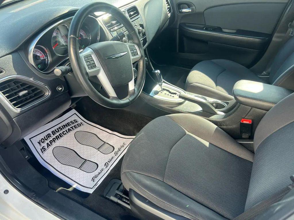 used 2012 Chrysler 200 car