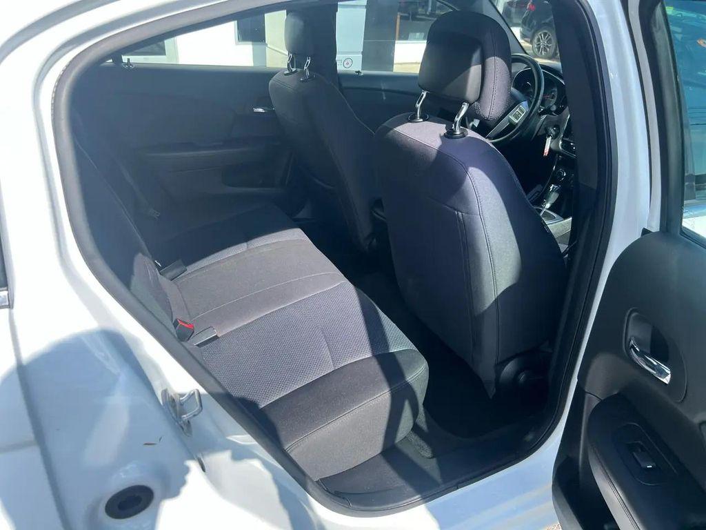 used 2012 Chrysler 200 car