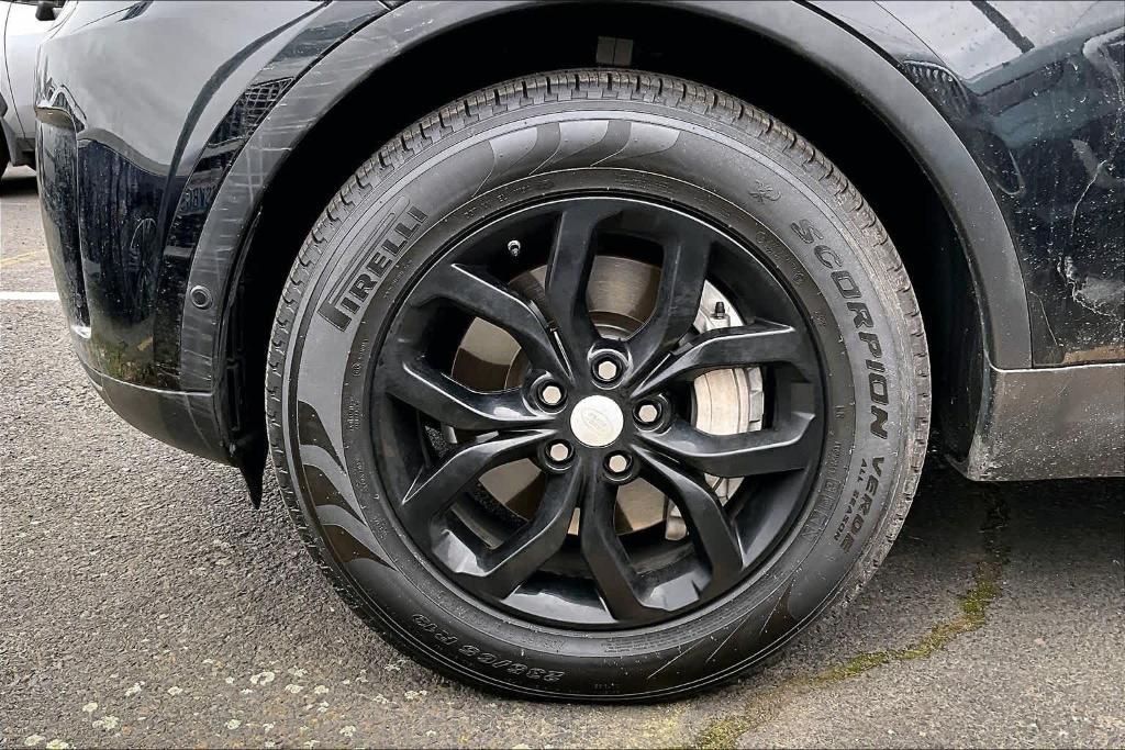 used 2019 Land Rover Discovery car, priced at $20,995