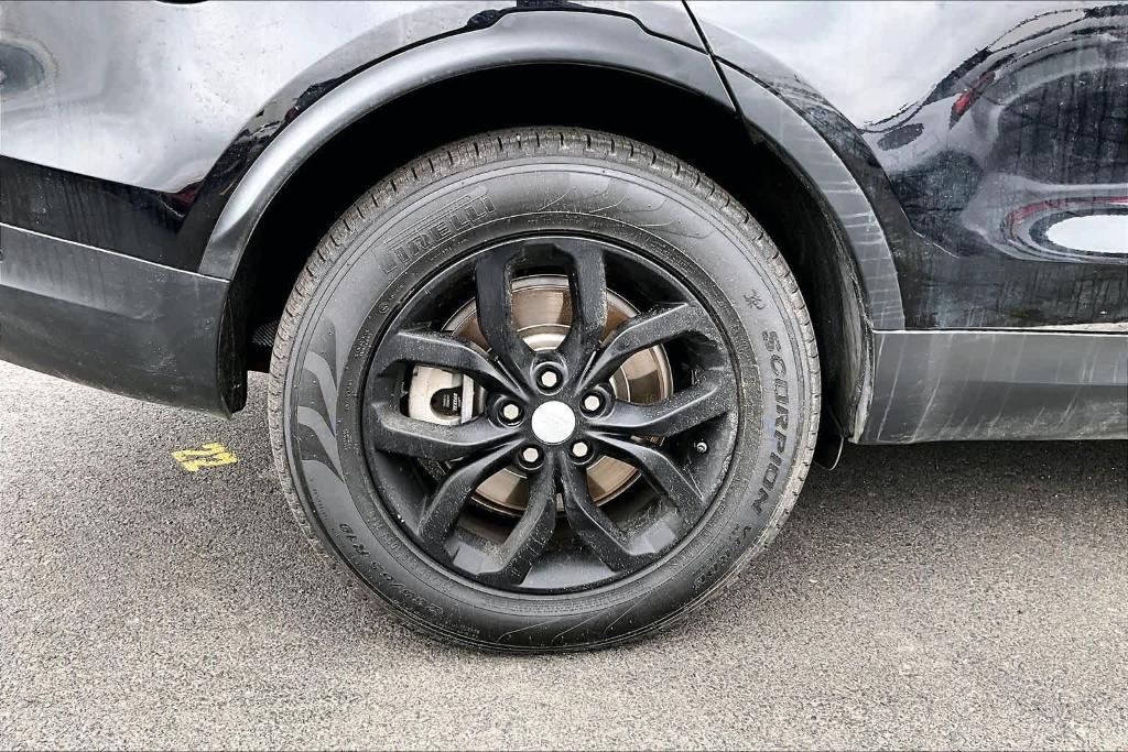 used 2019 Land Rover Discovery car, priced at $20,995
