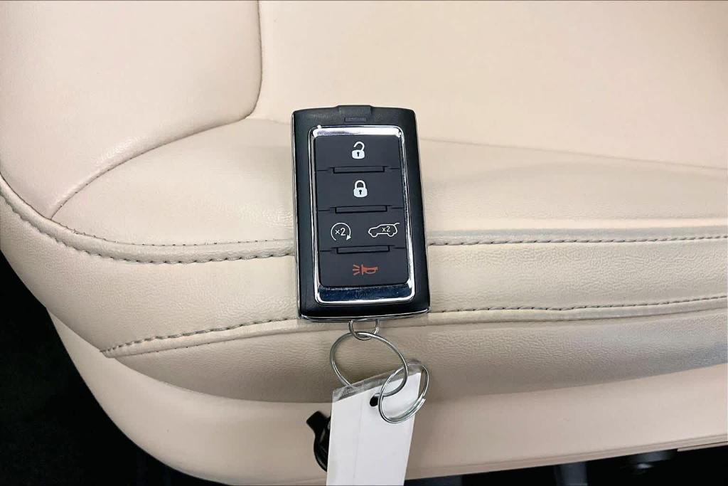 used 2023 Jeep Grand Cherokee car, priced at $32,628