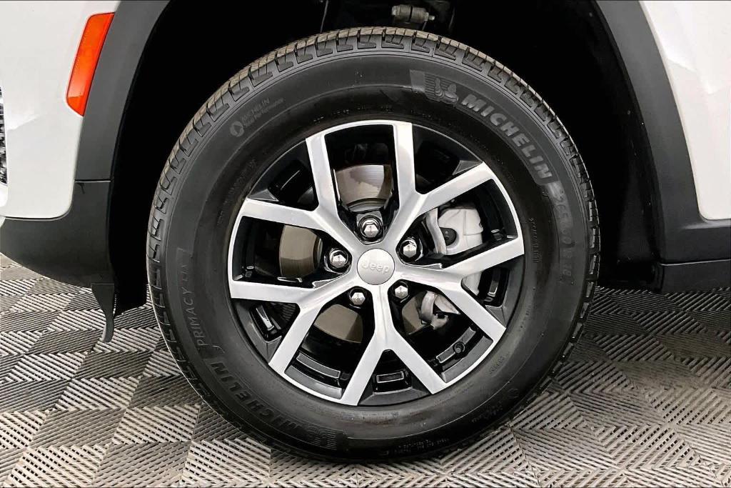 used 2023 Jeep Grand Cherokee car, priced at $32,628