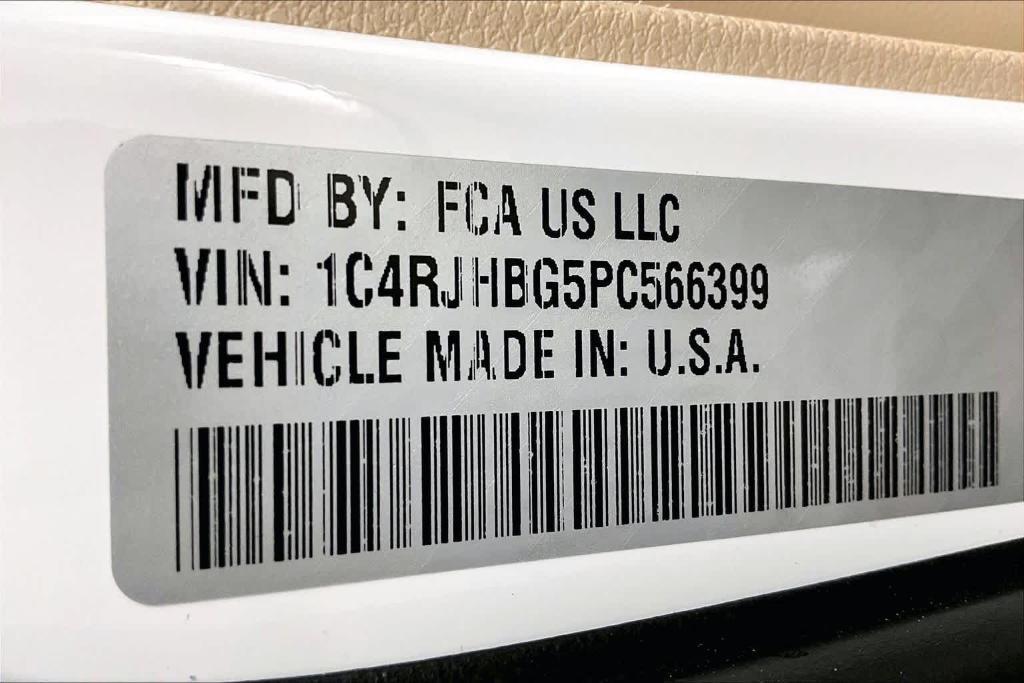 used 2023 Jeep Grand Cherokee car, priced at $32,628