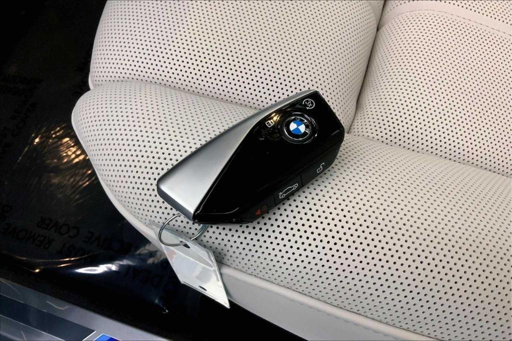 new 2025 BMW 760 car, priced at $138,775